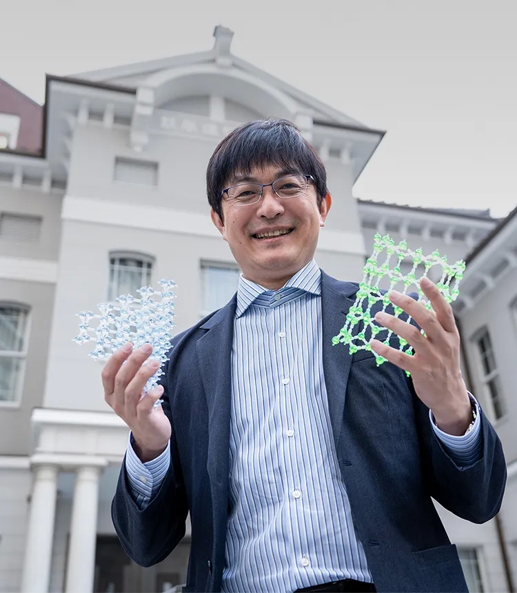 物理学者・東京理科大学理学部 教授 山本貴博「人の悲しむ顔を見たくない。科学の知恵で人々の安心･安全を守りたい」｜with PEOPLE 縁ある人たち｜koji note[三和酒類株式会社]
