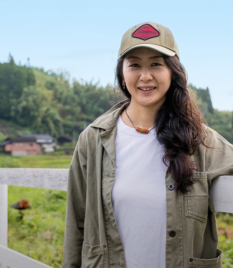 小笠原順子「馬を中心とした暮らし型セラピーで、生きづらさを抱えた子どもたちと暮らす」｜with PEOPLE 縁ある人たち｜koji note[三和酒類株式会社]