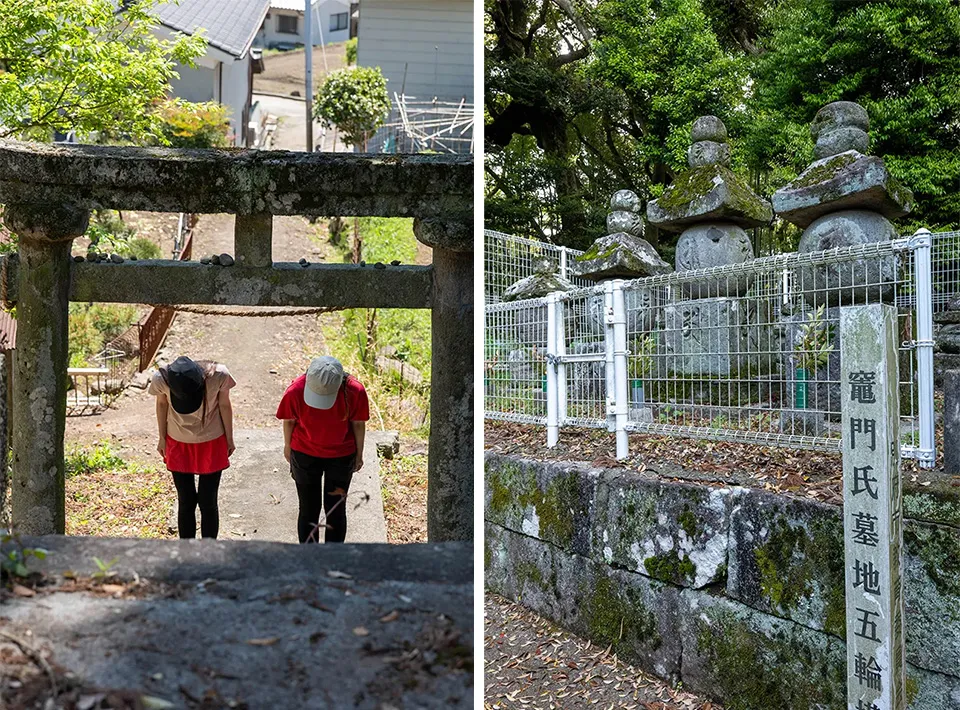 羽室御霊社の鳥居（左）と裏手にある石塔