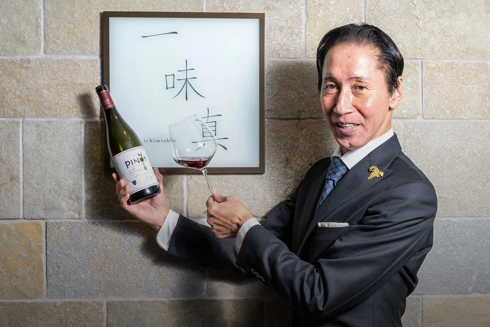 レストラン「一味真」総支配人/シェフソムリエ/バーテンダー 小川貞夫