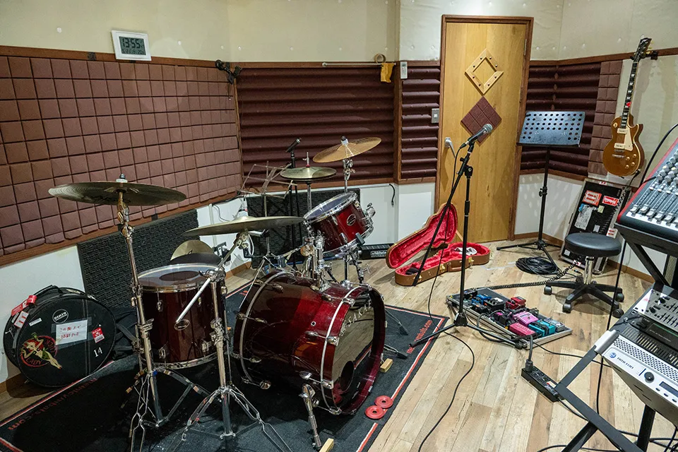 大分市にある音楽スタジオ「T.O.P.S LABO」