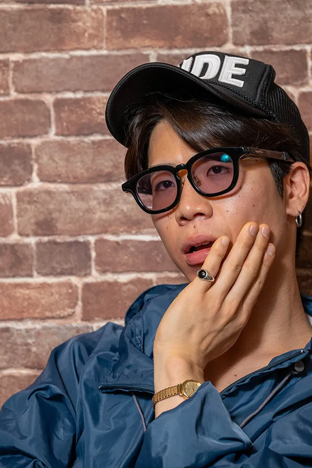SIX LOUNGE（シックスラウンジ）イワオリクさん